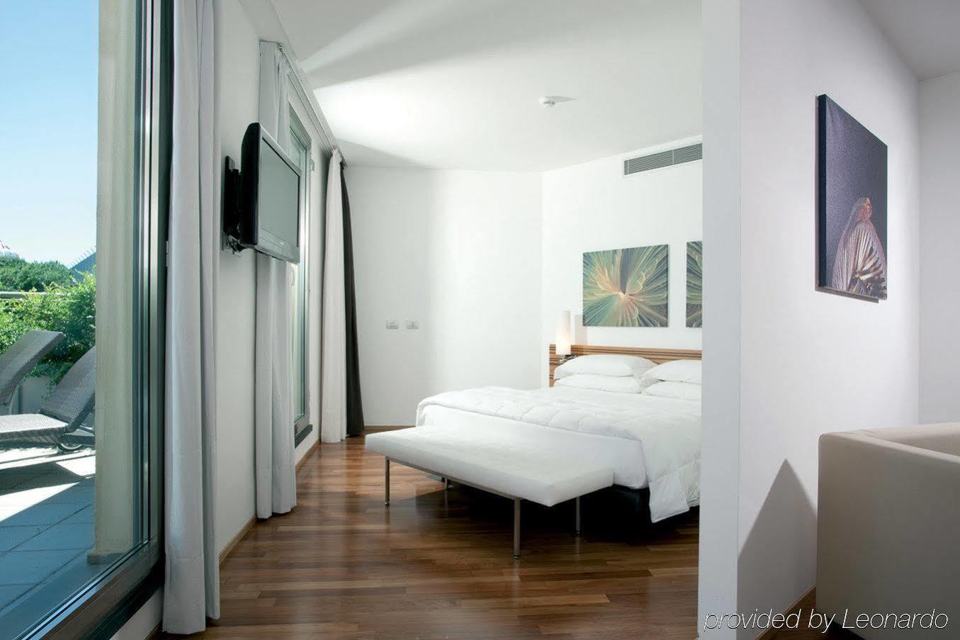 Sea Art Hotel Вадо-Лигуре Экстерьер фото