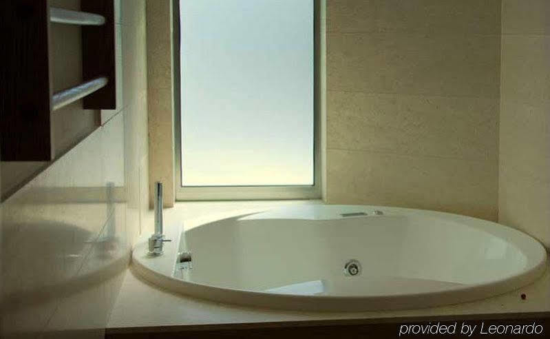 Sea Art Hotel Вадо-Лигуре Экстерьер фото